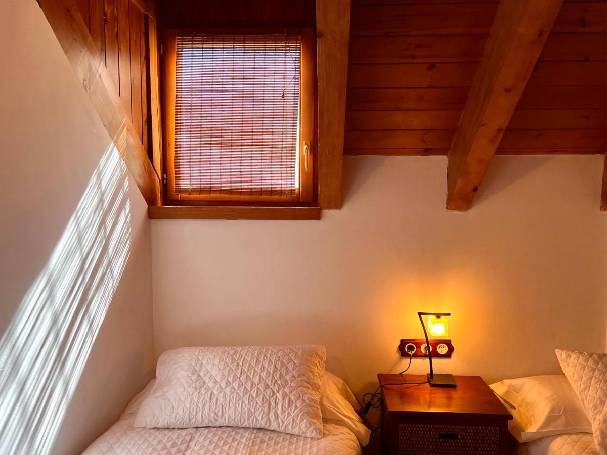 Apartament La Noguera - L'Amfitriona Rialp Exterior foto