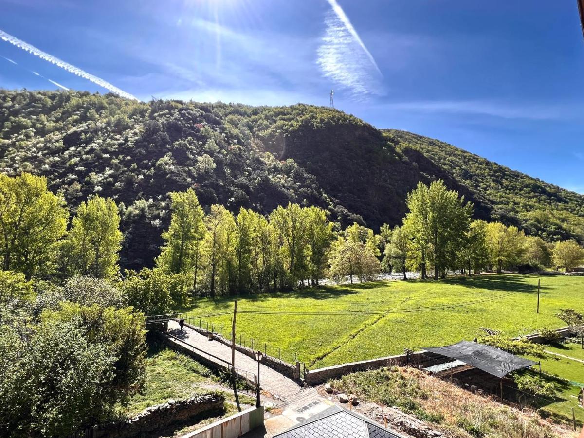 Apartament La Noguera - L'Amfitriona Rialp Exterior foto